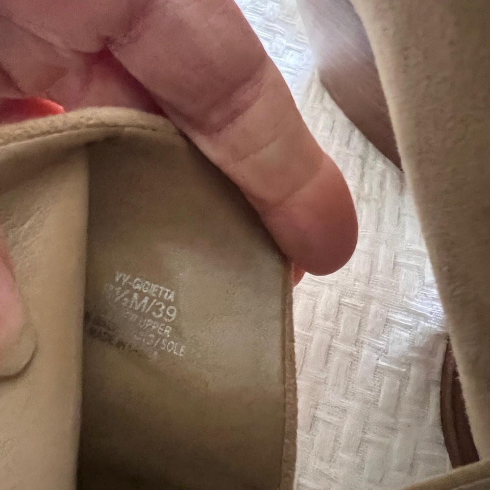 Vince Camuto Gidgeta Tan Suede Ankle Boots 8.5 - Picture 6 of 7